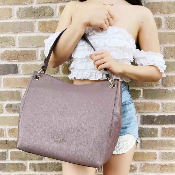 Kate Spade ♠️ Large Tote - Picture 2 of 4